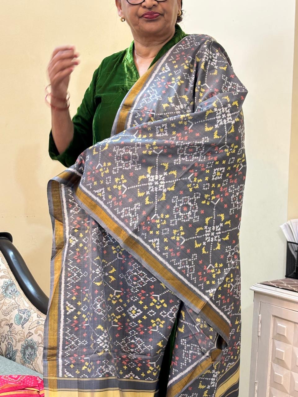 Grey handloom pure mulberry silk Patola dupatta with geometrical motif
