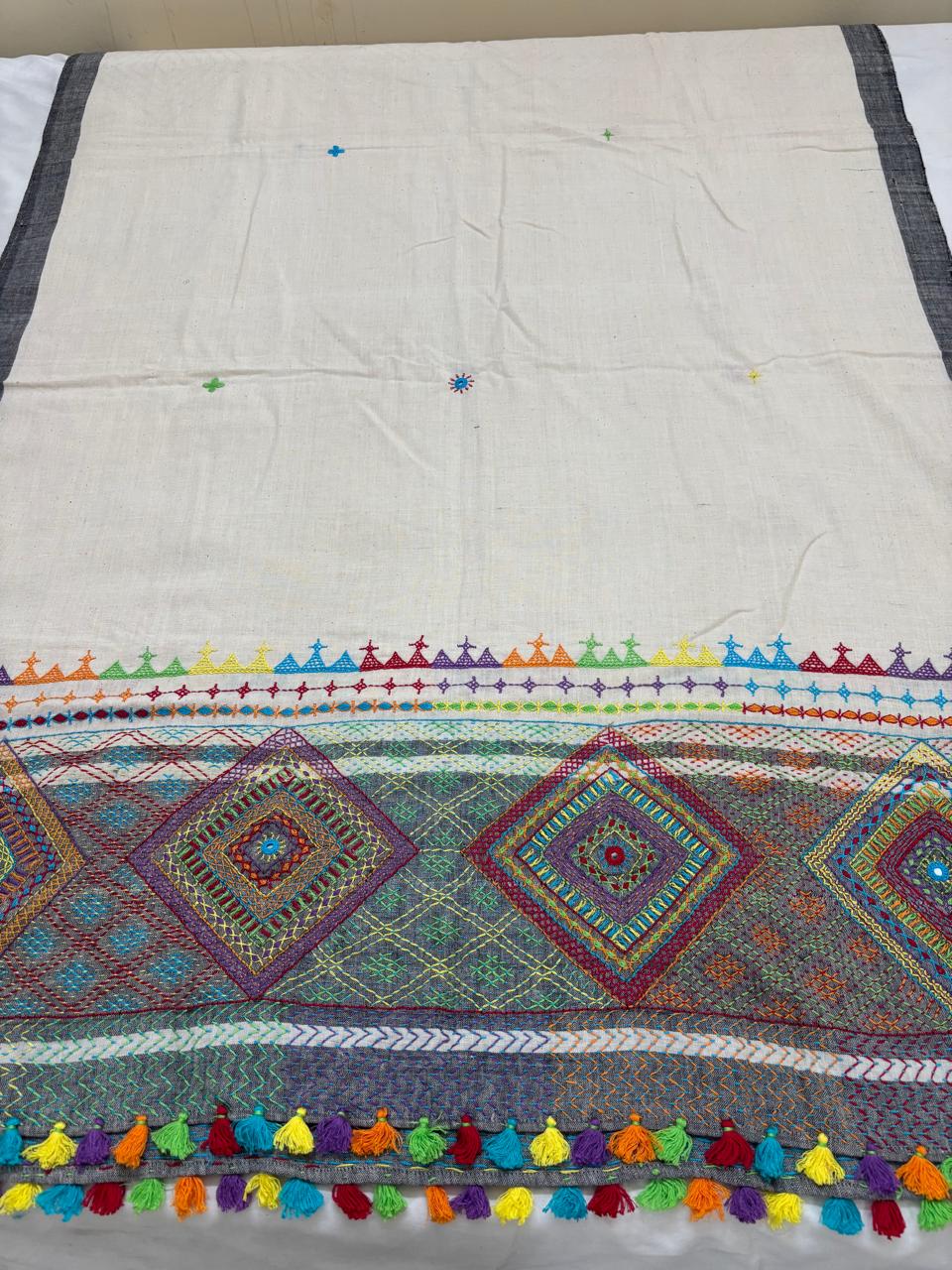 Khadi lambani dupatta