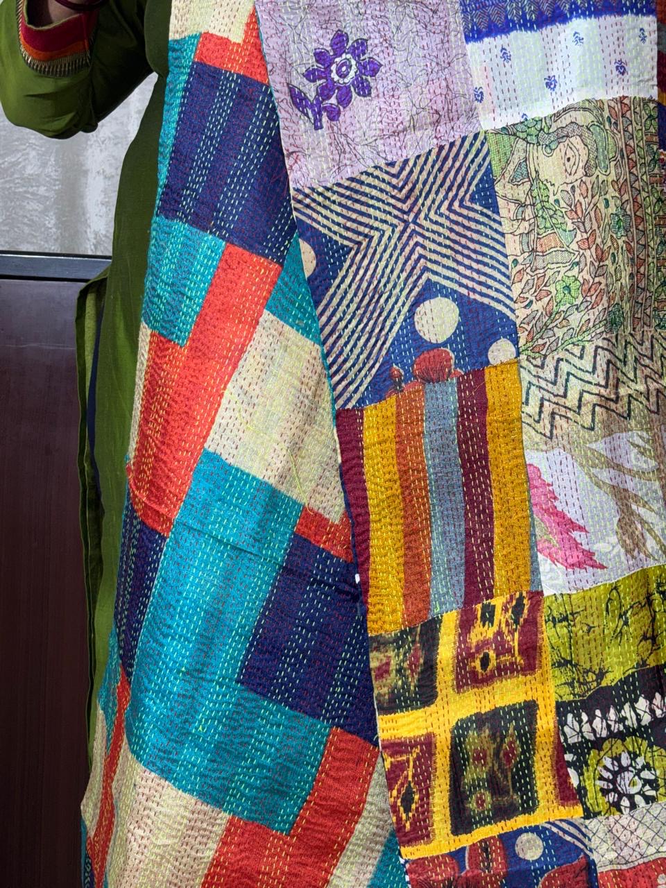 MULTICOLOR - PATCHWORK REVERSIBLE SILK BENGAL HAND KANTHA STITCH STOLE
