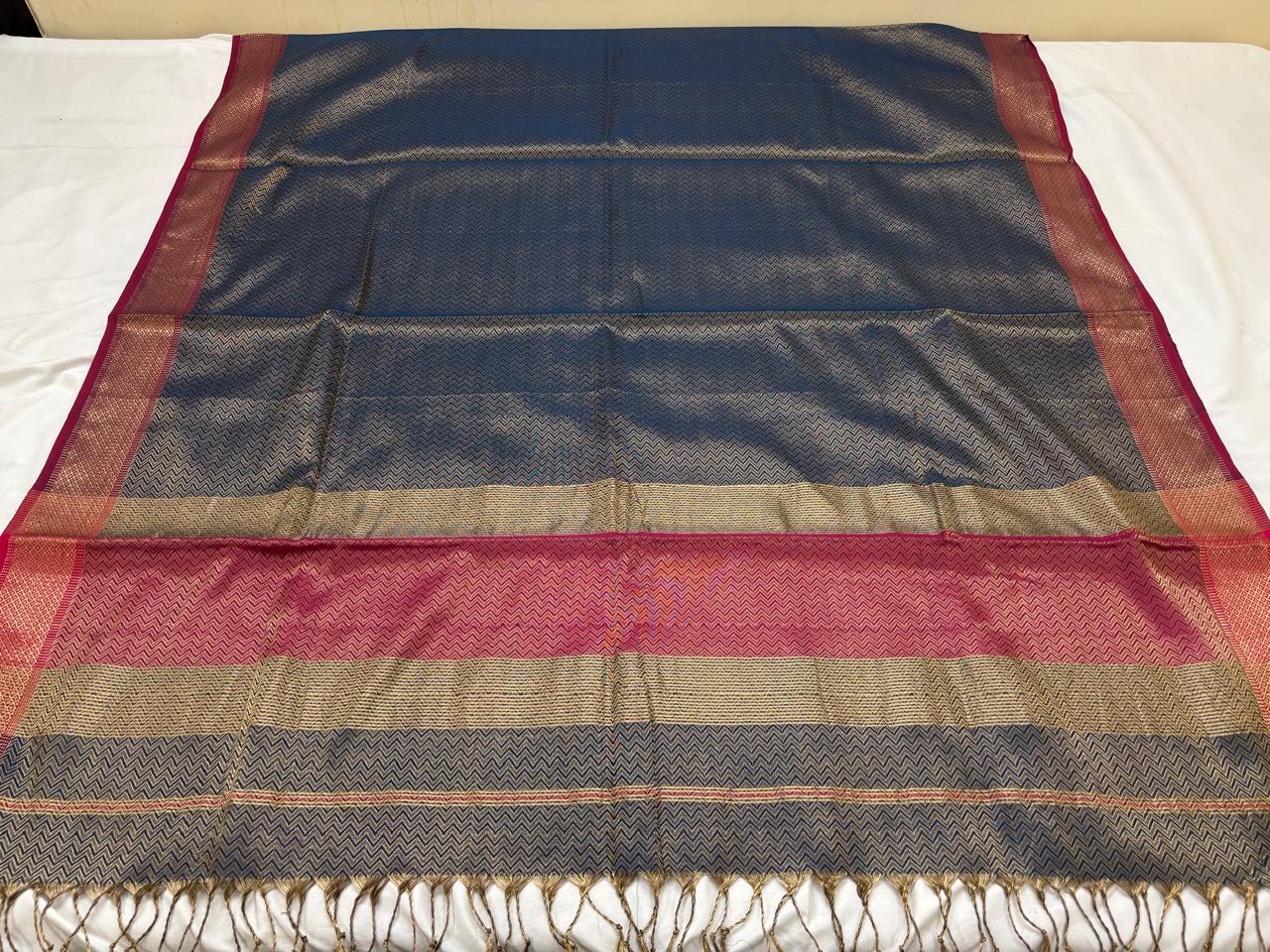 Handwoven tissue Maheshwari dupatta
