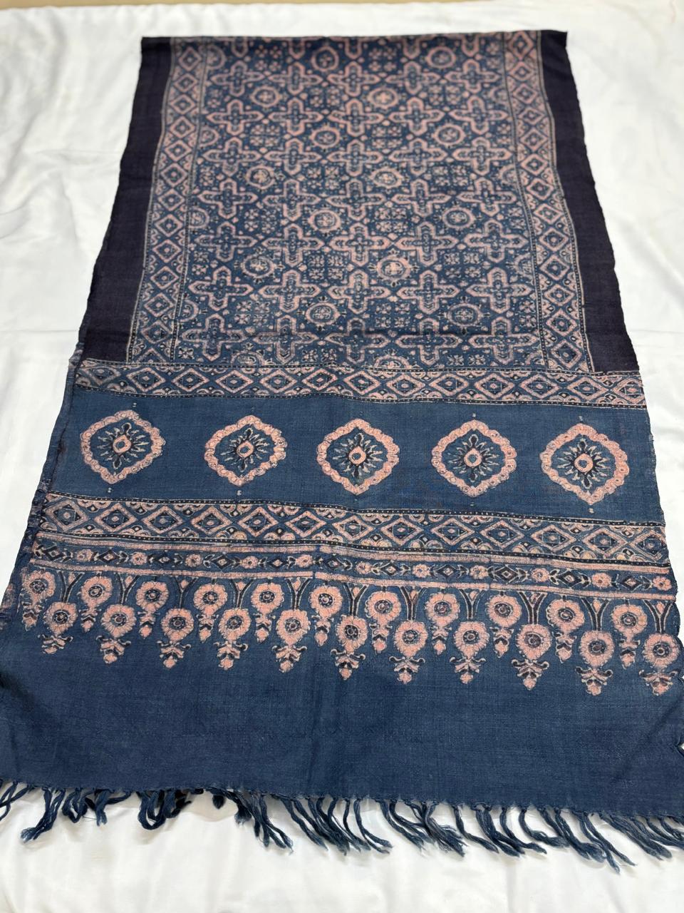 KUTCH HANDWOVEN HANDBLOCK MERINO WOOL AJRAKH STOLE