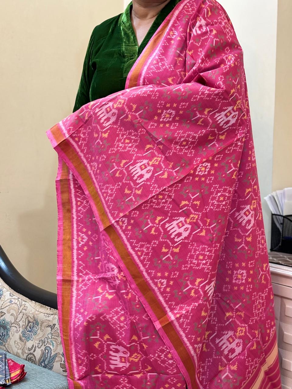 Magenta handloom pure mulberry silk Patola dupatta with hathi motif