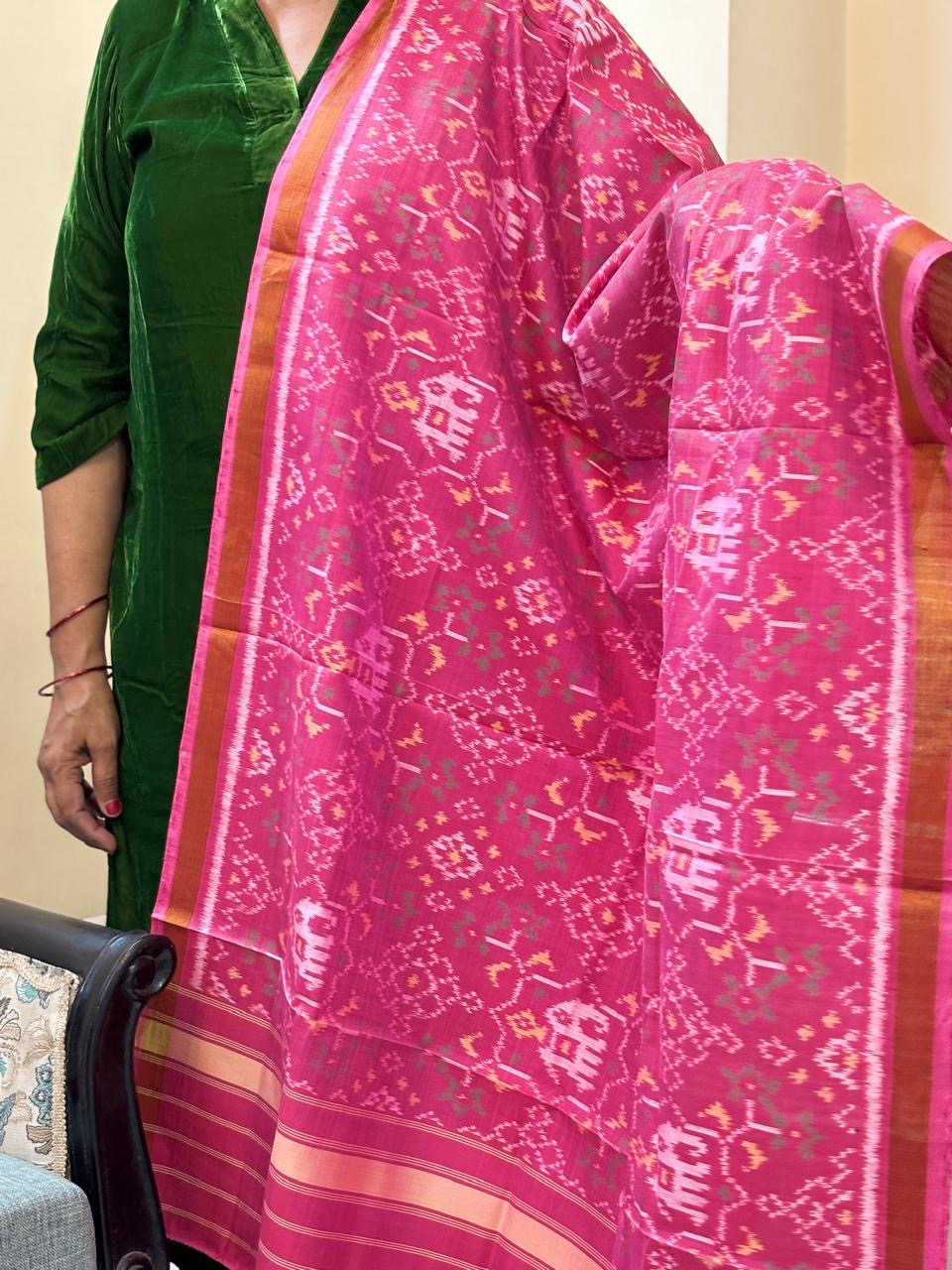 Magenta handloom pure mulberry silk Patola dupatta with hathi motif
