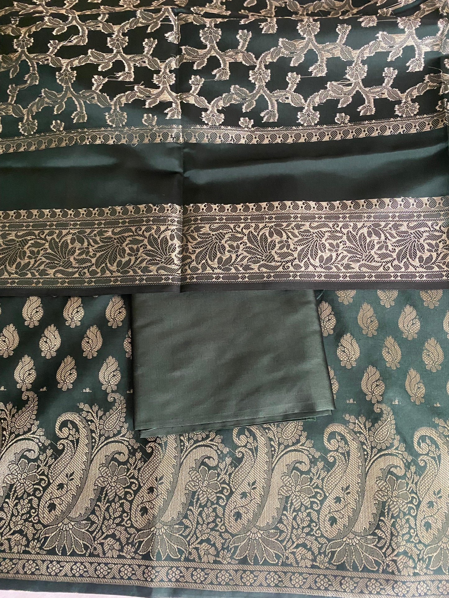 Banarsee Salwar Kameez Semi Katan Silk Fabric With Dupatta - green