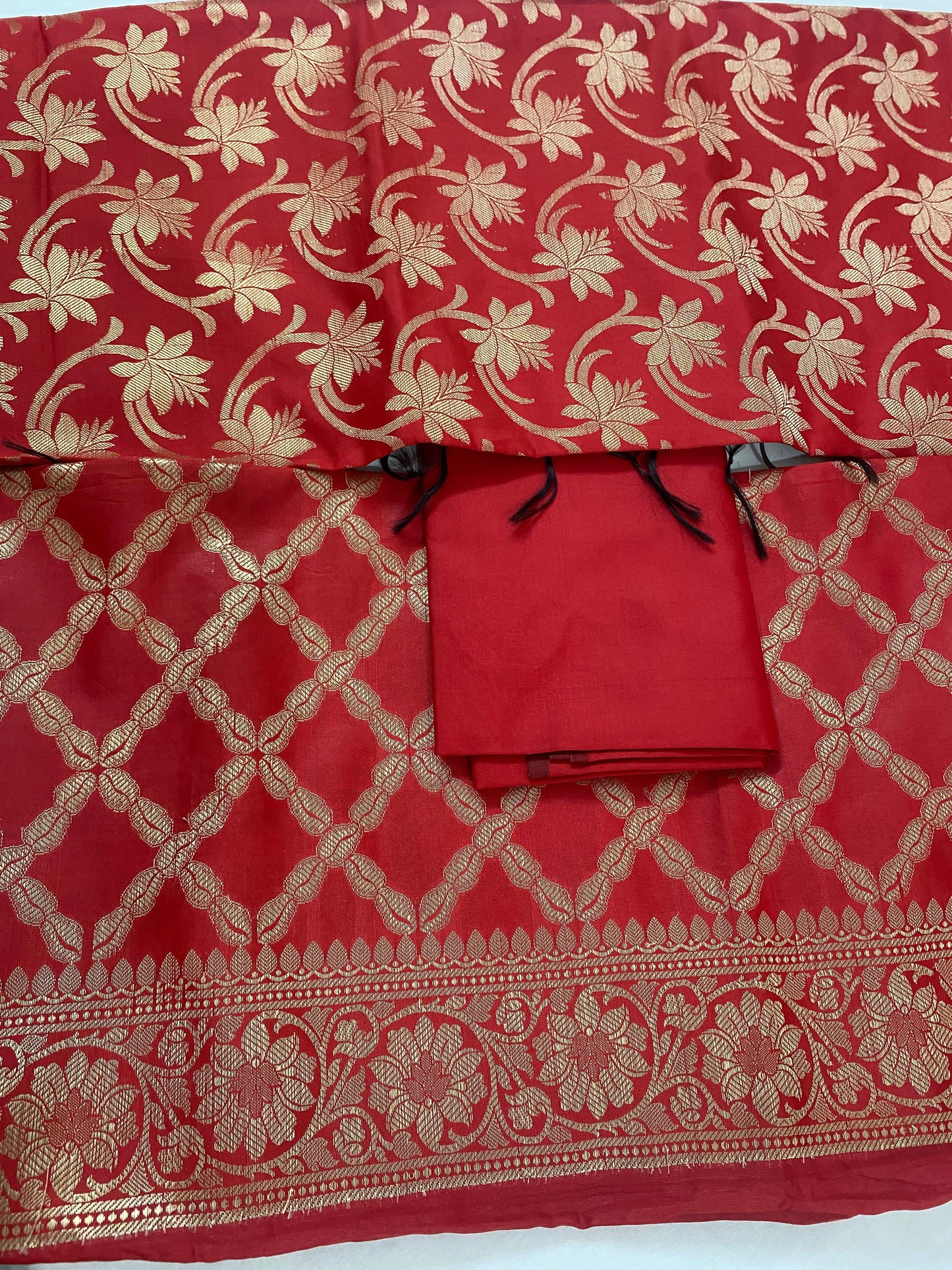 Banarsee Salwar Kameez Semi Katan Silk Fabric With Dupatta - red