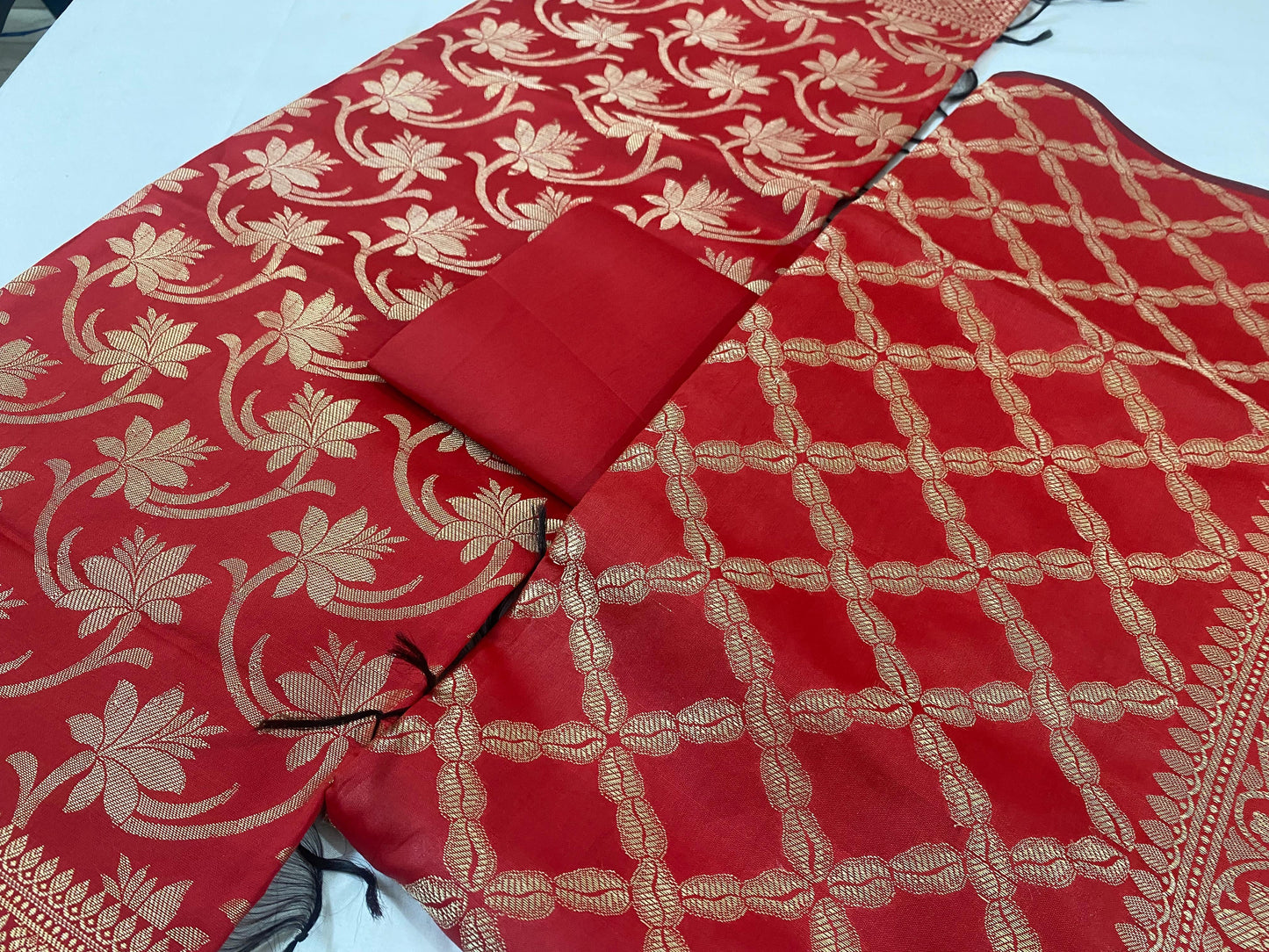 Banarsee Salwar Kameez Semi Katan Silk Fabric With Dupatta - red