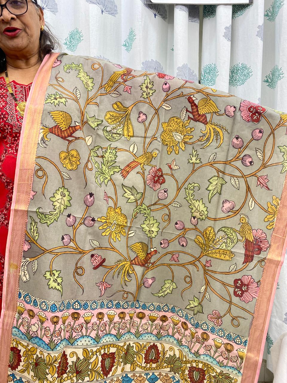 Grey - Chennuri Silk Srikalahasti Handpainted Pen Kalamkari Dupatta 1