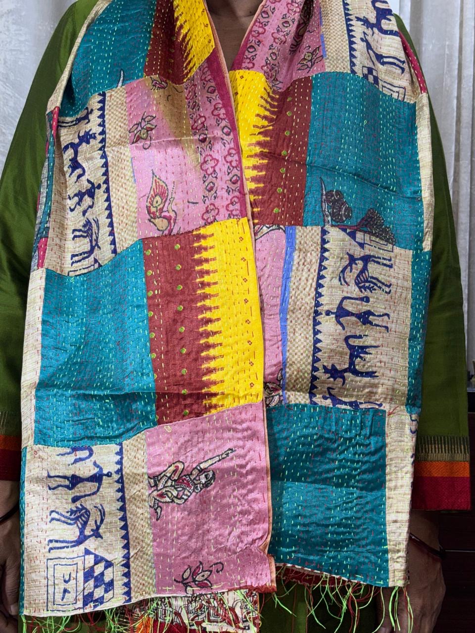 MULTICOLOR - PATCHWORK REVERSIBLE SILK BENGAL HAND KANTHA STITCH STOLE