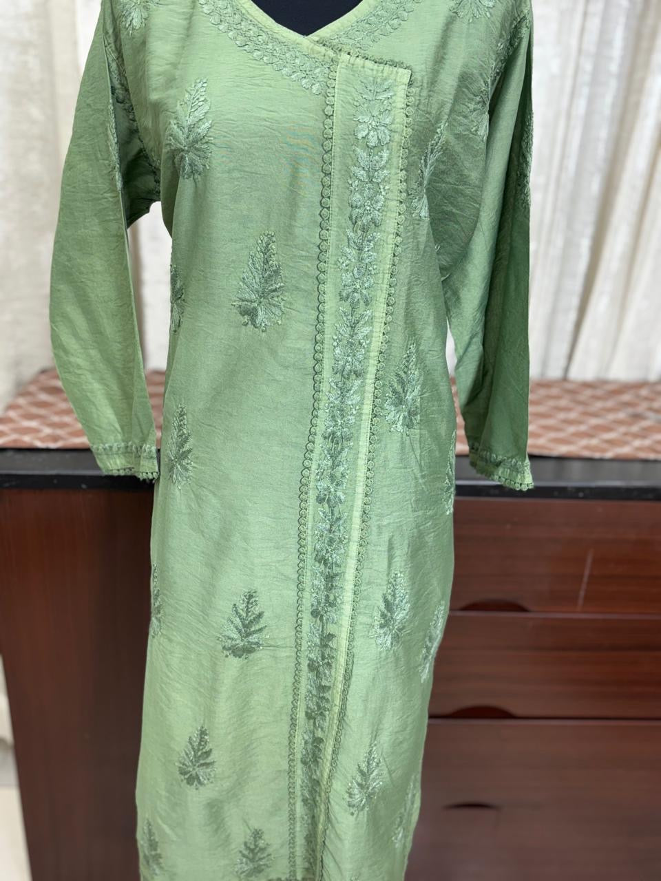 Chanderi Chikankari Kurti with inner