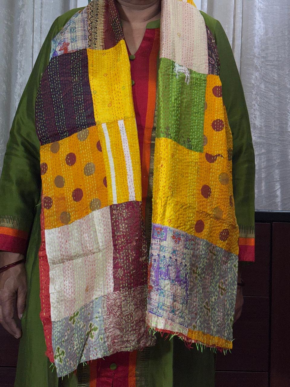 MULTICOLOR - PATCHWORK REVERSIBLE SILK BENGAL HAND KANTHA STITCH STOLE