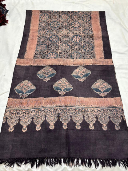 KUTCH HANDWOVEN HANDBLOCK  MERINO WOOL AJRAKH STOLE