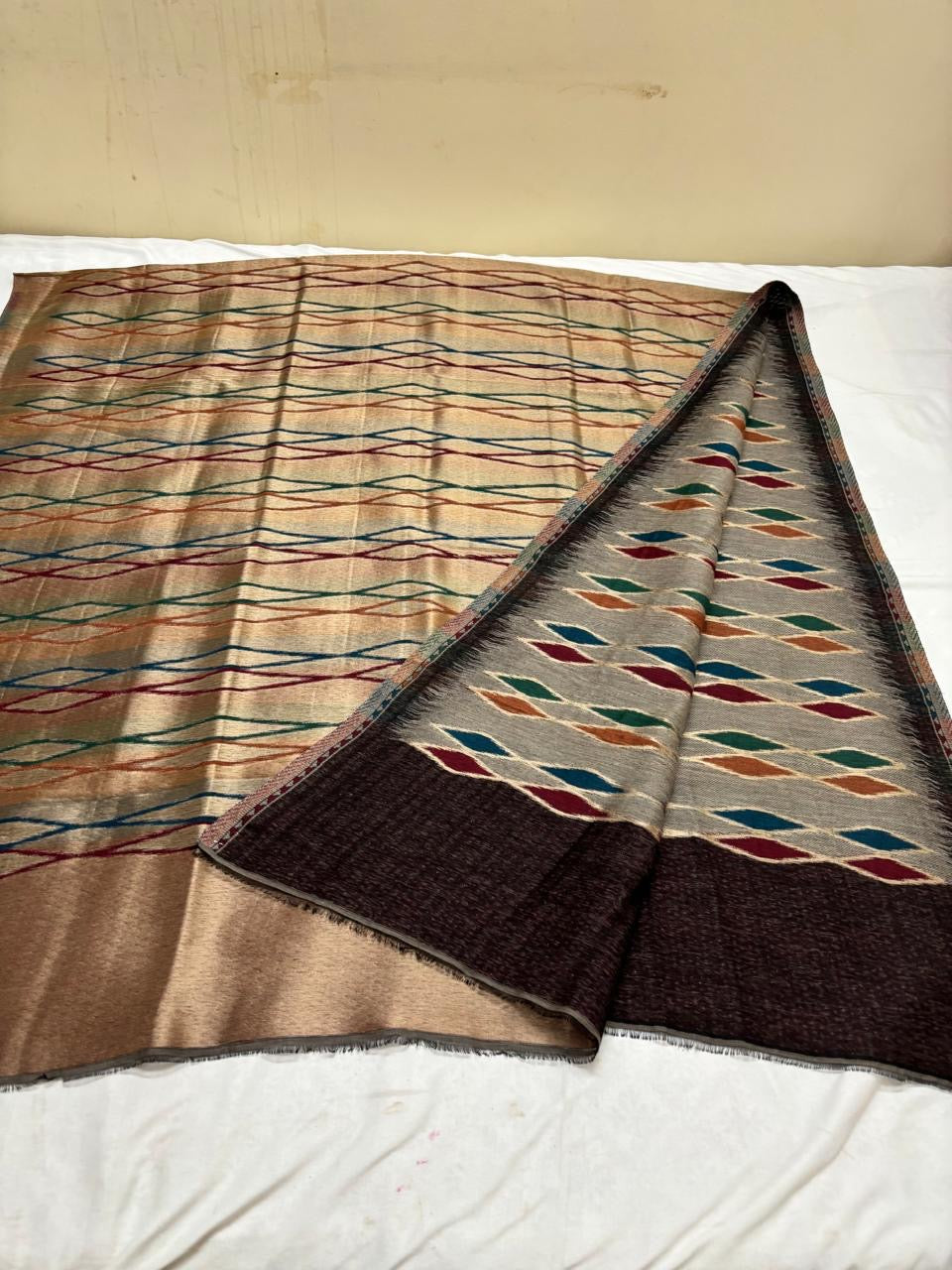 Woollen Shawl With Reversible Kaani Zari Ekat