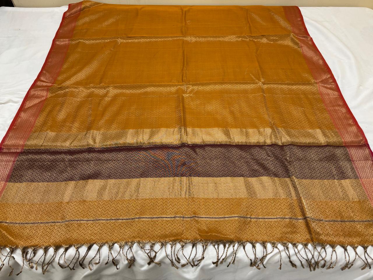Handwoven tissue Maheshwari dupatta