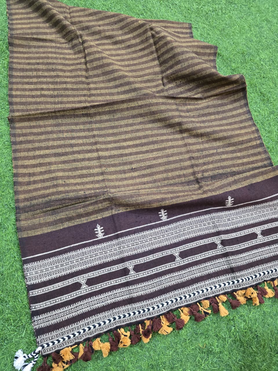 Kutch Bhujodi Weaving Handloom Organic Kala Cotton Stole with Tassels