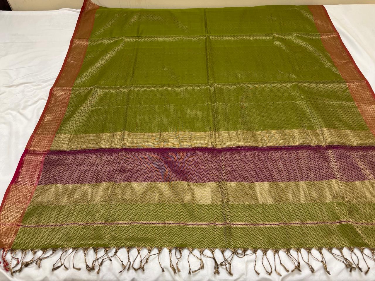 Handwoven tissue Maheshwari dupatta