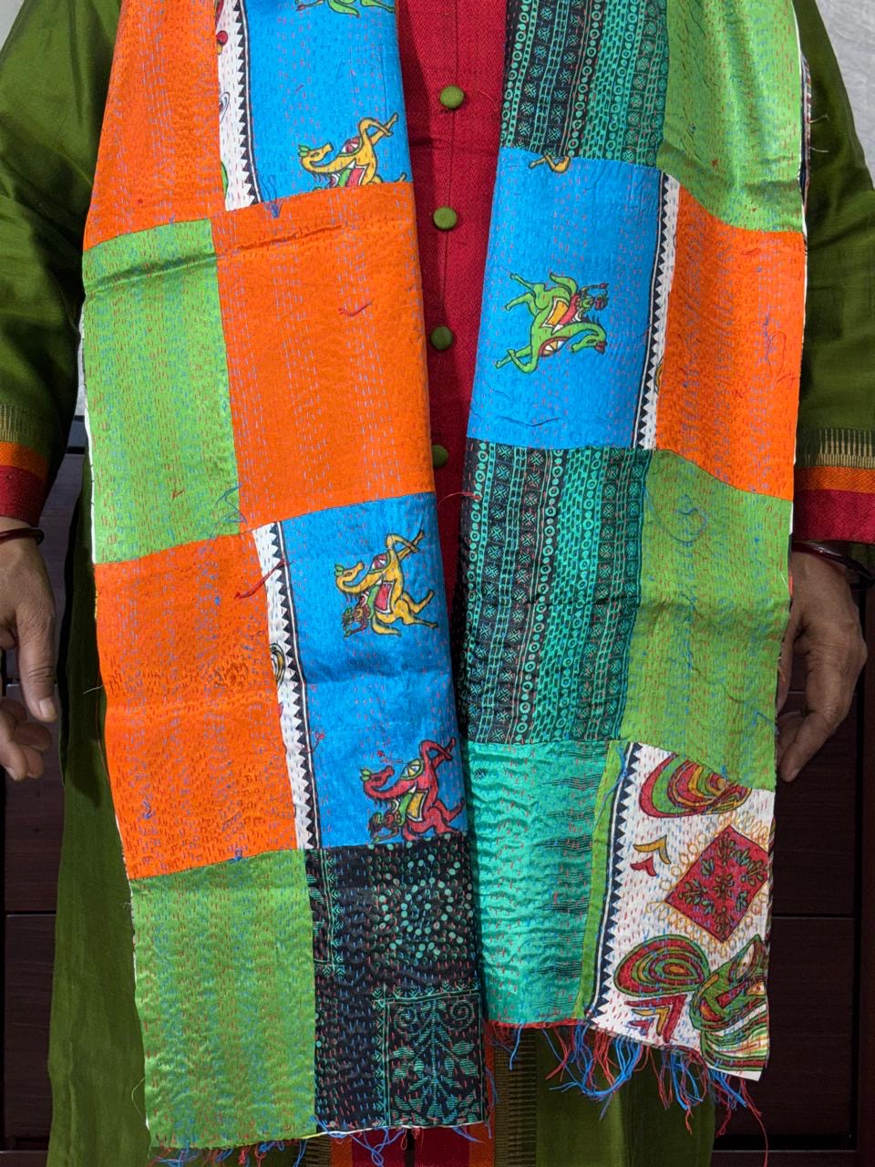 MULTICOLOR - PATCHWORK REVERSIBLE SILK BENGAL HAND KANTHA STITCH STOLE
