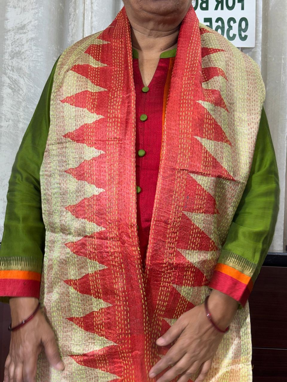 MULTICOLOR - PATCHWORK REVERSIBLE SILK BENGAL HAND KANTHA STITCH STOLE