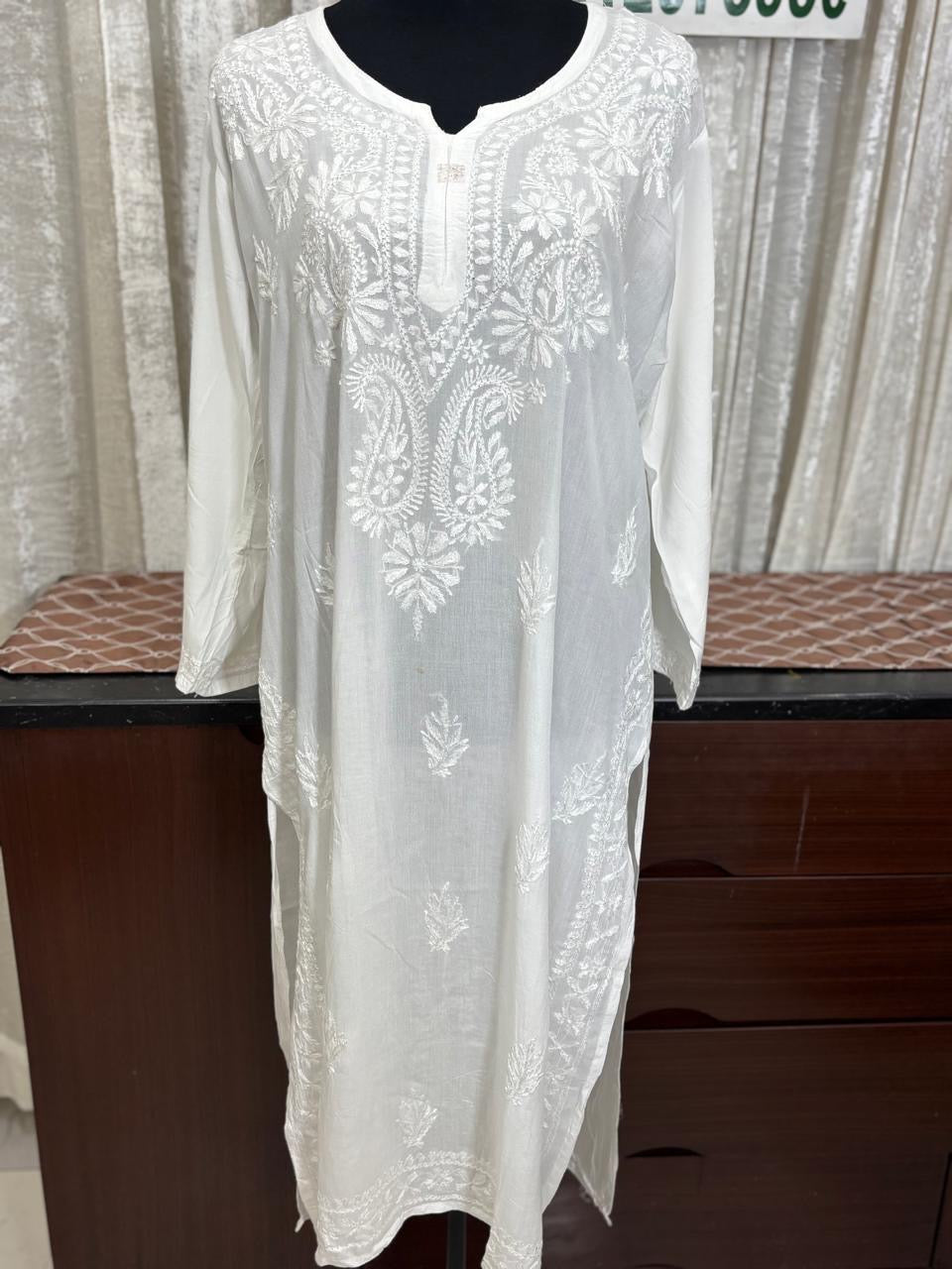 Chanderi Chikankari Kurti with inner