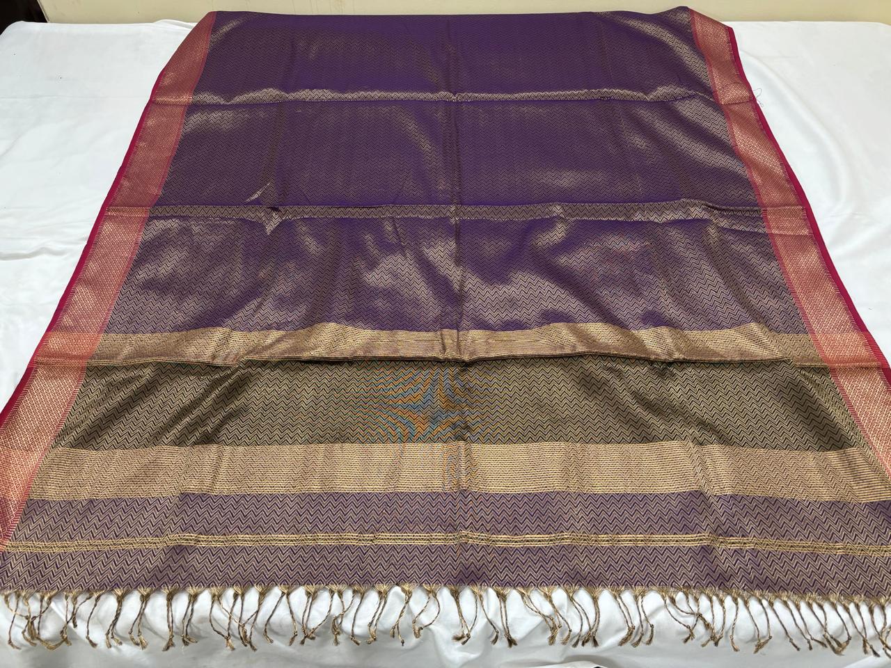 Handwoven tissue Maheshwari dupatta