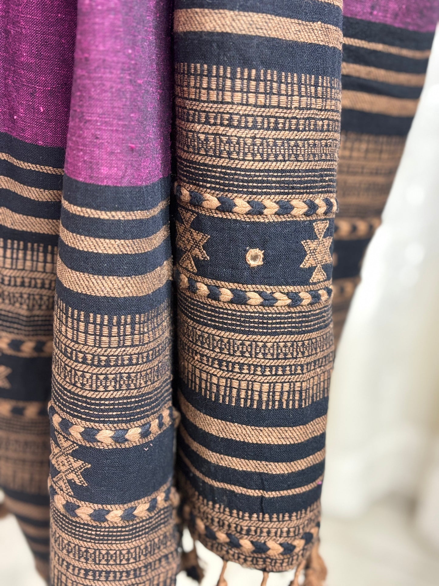 Wine: Kutch Bhujodi Weaving Handloom Organic Kala Cotton Stole with Tassels 1