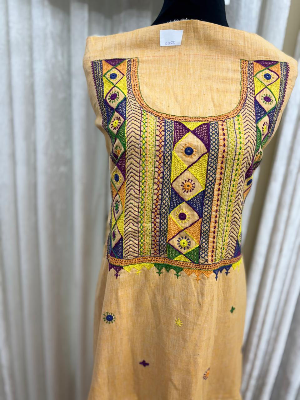 Elegant handwoven Khadi Handcrafted lambani embroidered kurti fabric peach yellow - 10